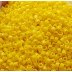 11/0 Opaque Canary 5g