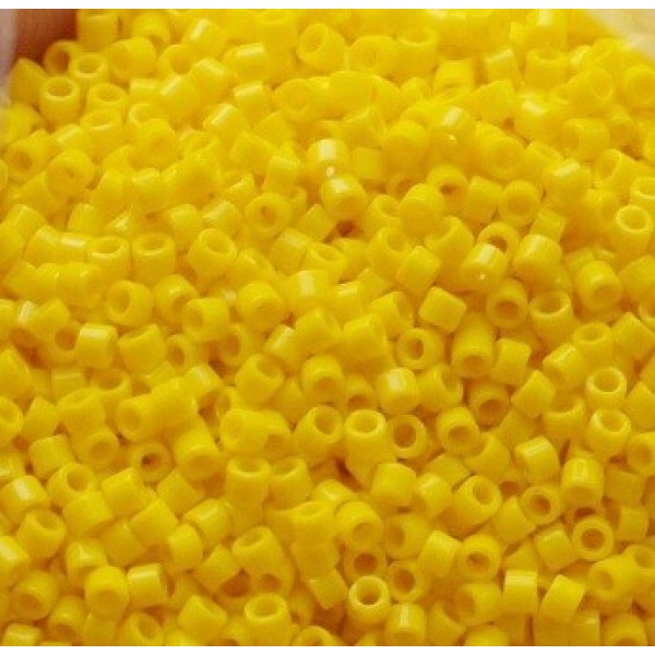 11/0 Opaque Canary 5g