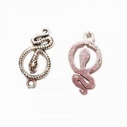 Metāla piekariņš ČŪSKA antīka sudraba krāsā (x1)